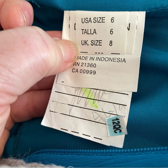 NWT Peacock Blue Chiffon Tea Length Dress, size 6 - Picture 6 of 7